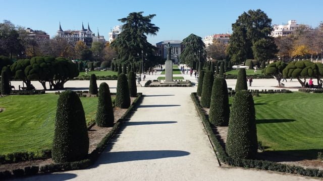 Anksčiau rūmų parkai buvo skirti tik pasivaikščiojimui. Madridas, nuotr. L.Liubertaitė