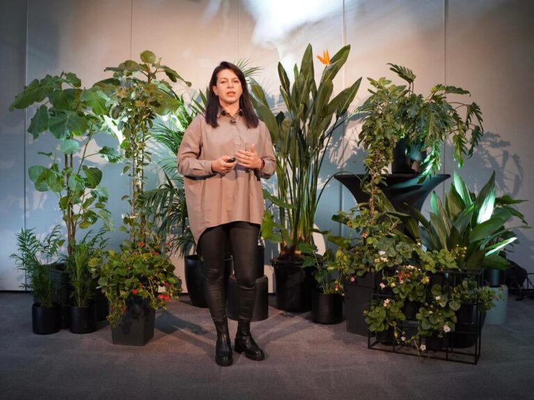Laura Popkytė-Fukumoto konferencijoje „Garden Style“ 2021. Nuotr. Lina Liubertaitė